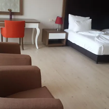 Ladies (adults Only) Aparthotel Gokcealan