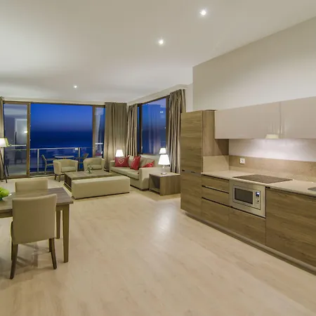 Ladies (adults Only) 아파트호텔 Gokcealan