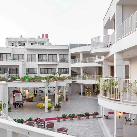 아파트호텔 Ladies (adults Only) Gokcealan