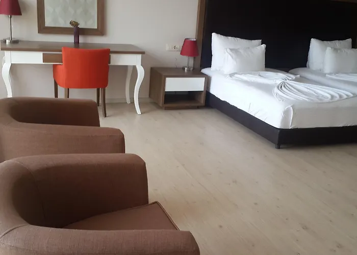 Ladies (adults Only) Aparthotel Gokcealan