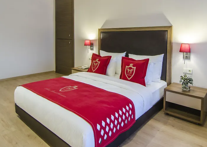 Ladies (adults Only) Aparthotel