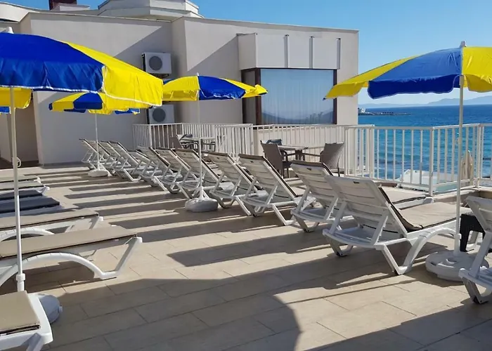 Ladies (adults Only) Aparthotel