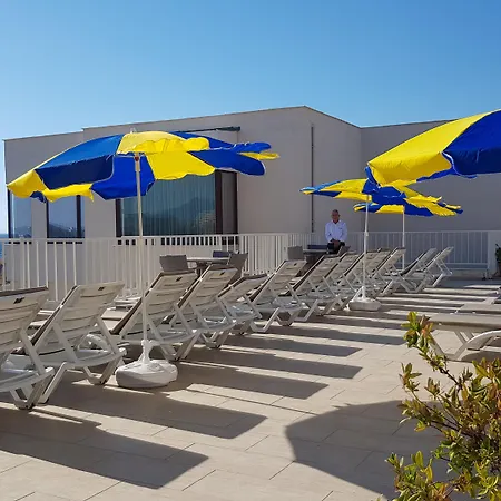 Ladies (adults Only) Aparthotel