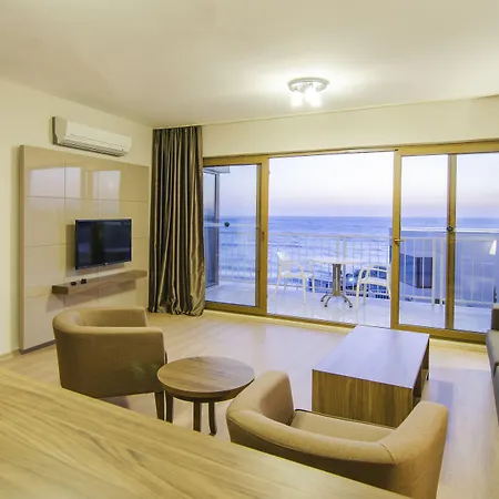 Ladies (adults Only) Aparthotel Gokcealan