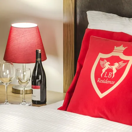 アパートホテル Ladies (adults Only) 5*