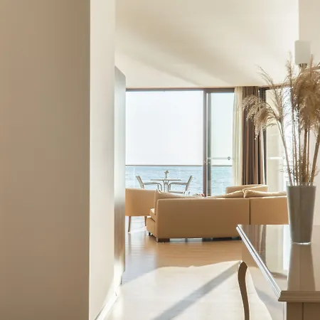 Ladies (adults Only) 5*