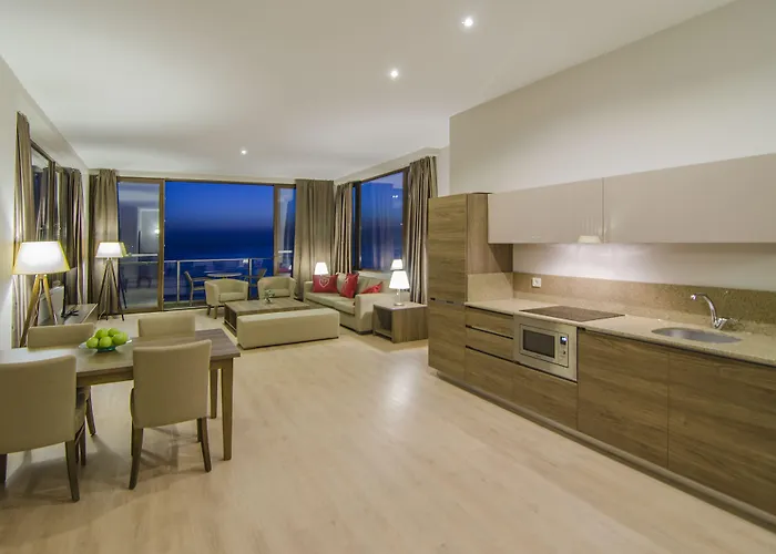 Ladies (adults Only) Aparthotel Gokcealan