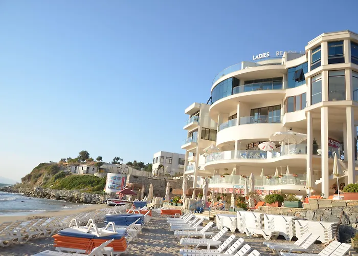 Ladies (adults Only) Apartmanhotel 5*