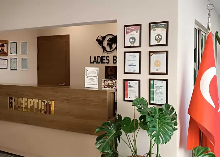 Apartmanhotel Ladies (adults Only) 5*