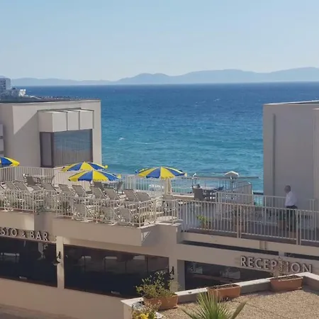 Hotel apartamentowy Ladies (adults Only) 5*