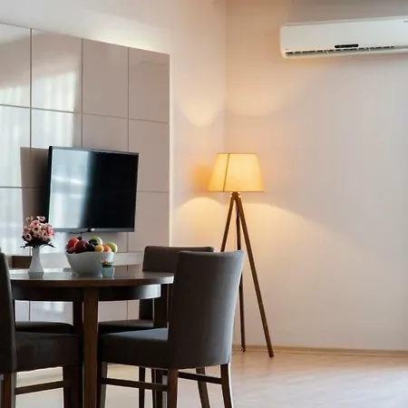 Hotel apartamentowy Ladies (adults Only) 5*